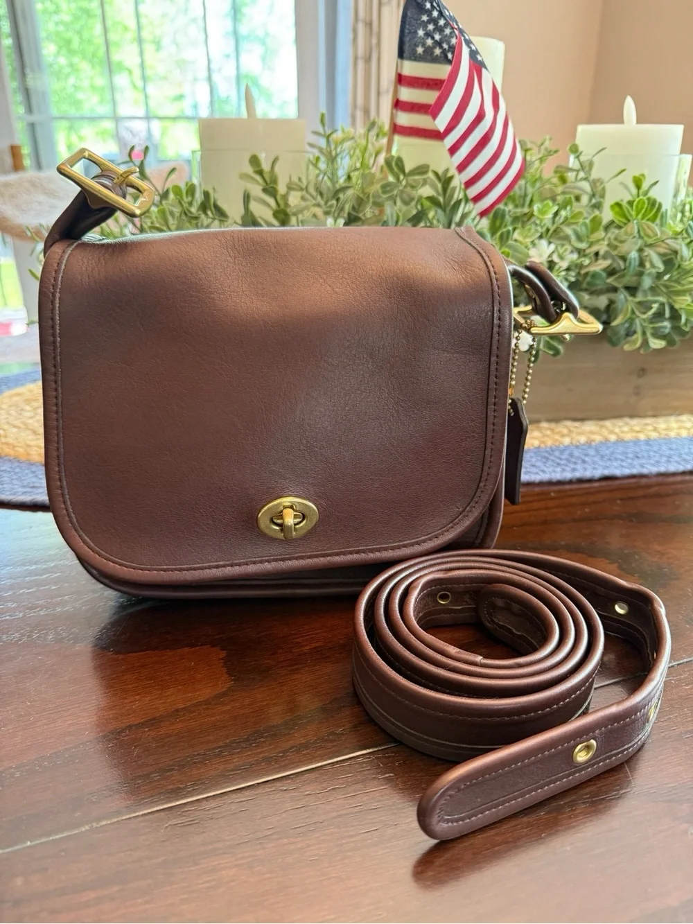 Vintage Coach Mahogany Brown 9965
Legacy Small Flap Crossbody Bag Brass hardware - Picture 2 of 16